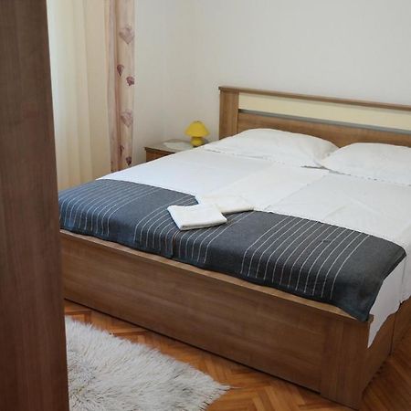 Apartman Ana 노비비노돌스키 외부 사진