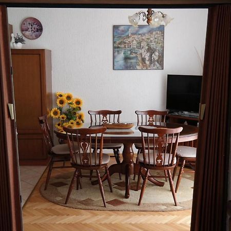 Apartman Ana 노비비노돌스키 외부 사진