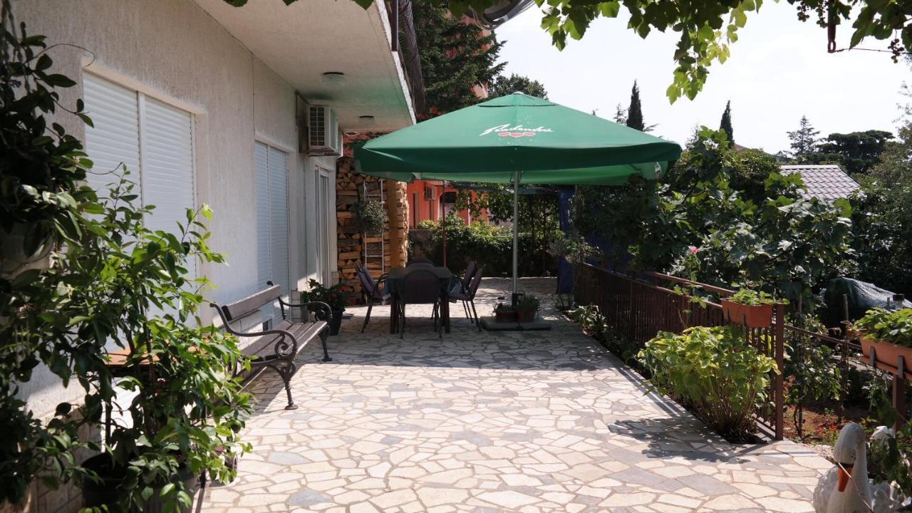 Apartman Ana 노비비노돌스키 외부 사진