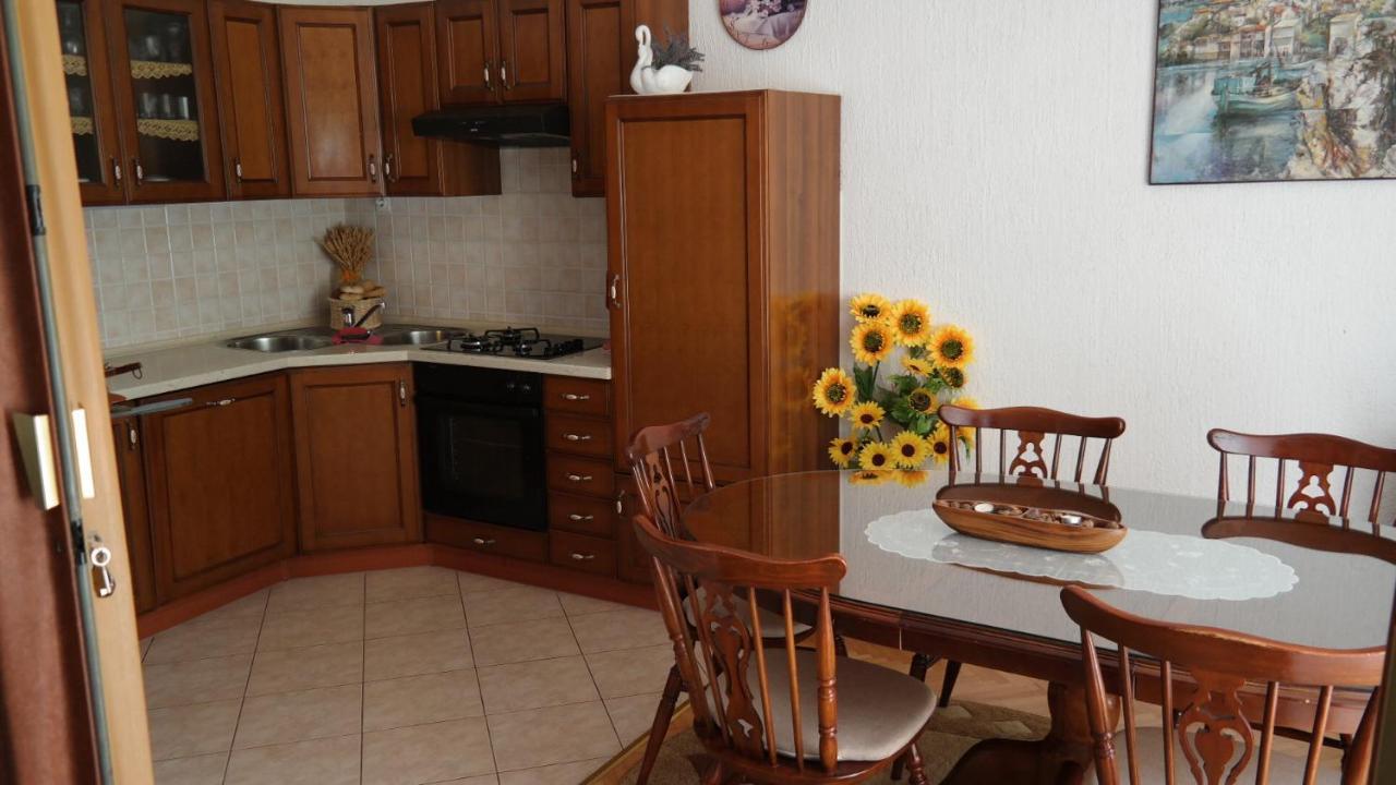 Apartman Ana 노비비노돌스키 외부 사진