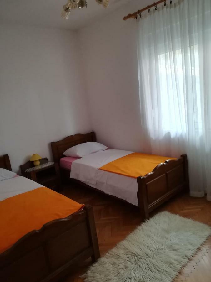 Apartman Ana 노비비노돌스키 외부 사진